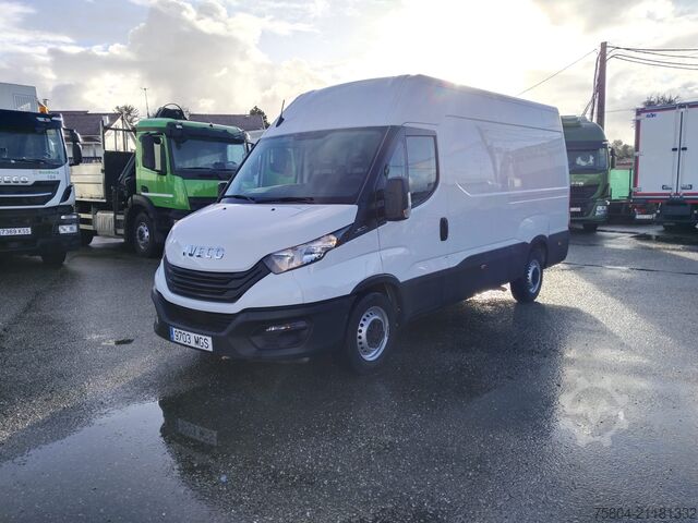 Bestelwagen Iveco Daily 35