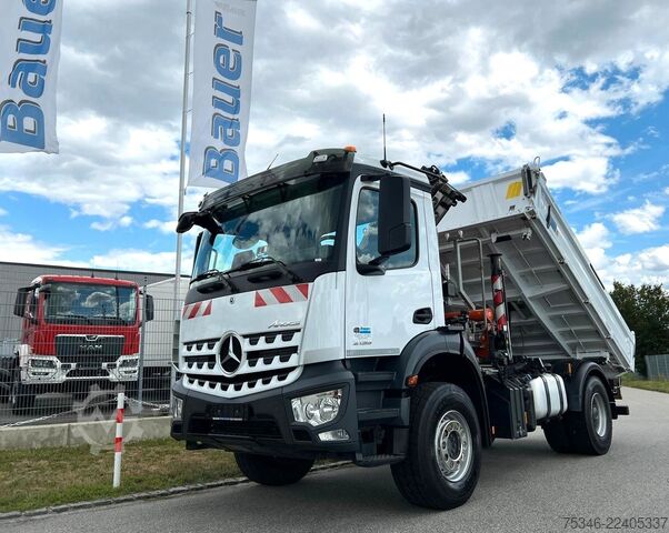 Autocarro ribaltabile MERCEDES-BENZ Arocs 2135 Kipper/Kran Atlas AK 135/Funk/54 tkm
