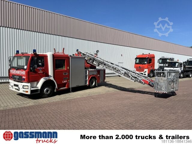 Tűzoltóautó MAN LE 15.255 4x2 LLC Doka, Metz DLA-K 12/9 Feuerwehr