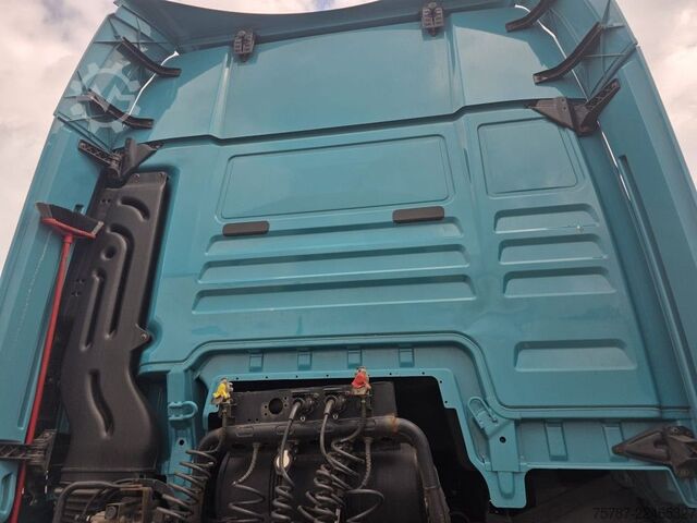 Trattore stradale standard MAN 18.470 TGX XXL Unfall, Retarder, 2 Kreis Hydr.