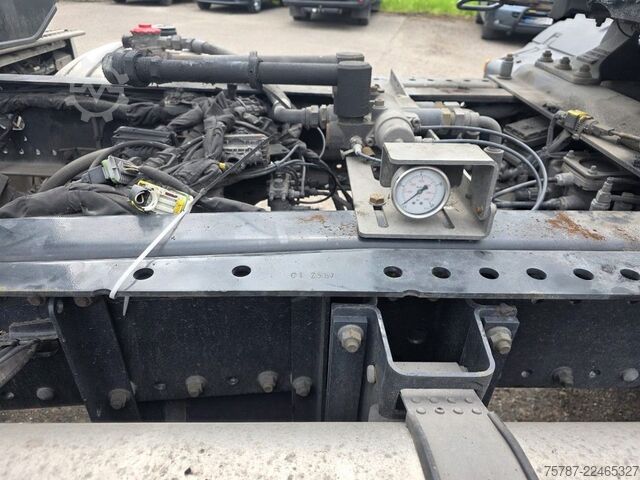 Trattore stradale standard MAN 18.470 TGX XXL Unfall, Retarder, 2 Kreis Hydr.
