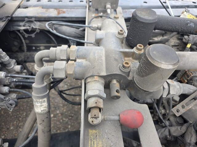 Trattore stradale standard MAN 18.470 TGX XXL Unfall, Retarder, 2 Kreis Hydr.