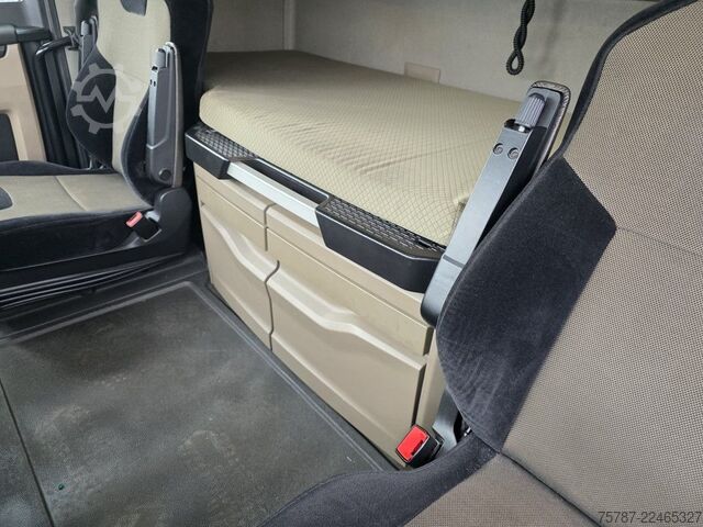 Trattore stradale standard MAN 18.470 TGX XXL Unfall, Retarder, 2 Kreis Hydr.