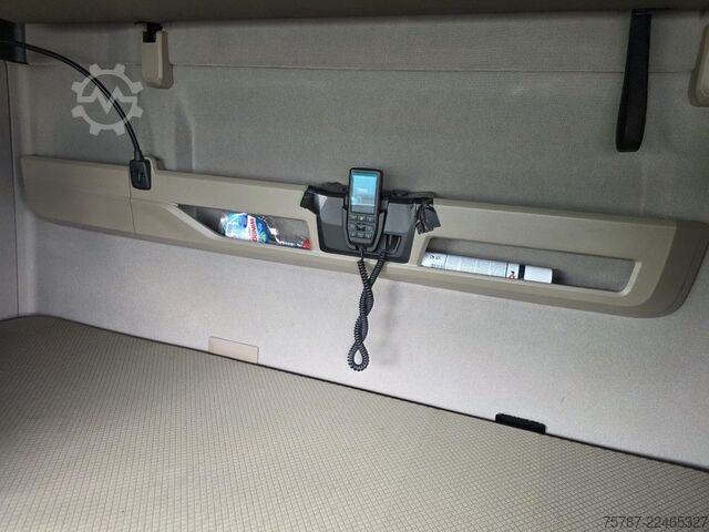 Trattore stradale standard MAN 18.470 TGX XXL Unfall, Retarder, 2 Kreis Hydr.