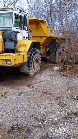 Vrachtwagen met bakwagen Volvo A35C