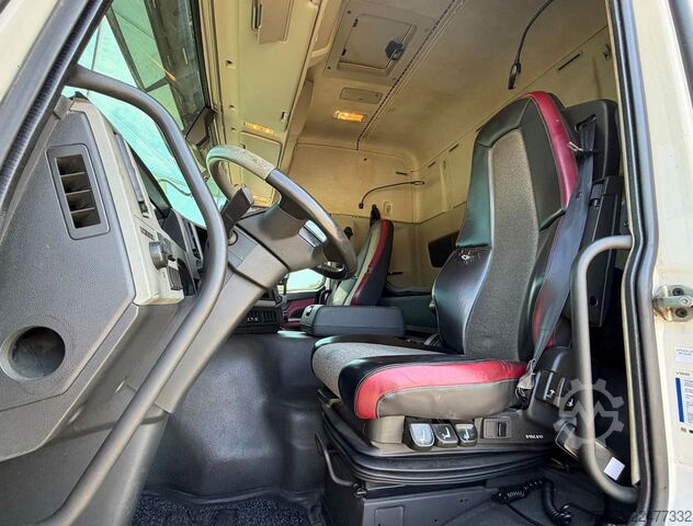 Standart çekici ünitesi VOLVO FM 370 EURO 6 SPOILERS SMART TACHO 2X TANKS TOP