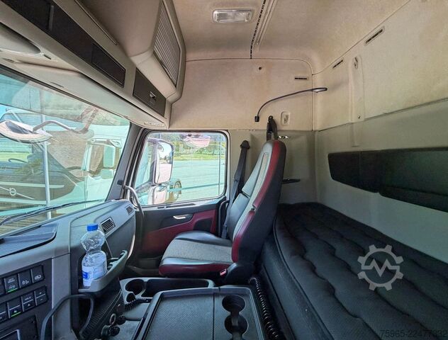 Standart çekici ünitesi VOLVO FM 370 EURO 6 SPOILERS SMART TACHO 2X TANKS TOP