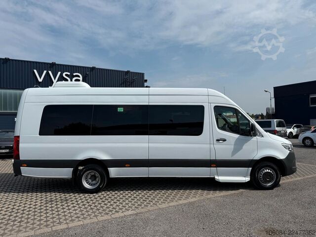 Minibus MERCEDES-BENZ Sprinter 517 Transfer 45 LL 19 +1 Tremonia