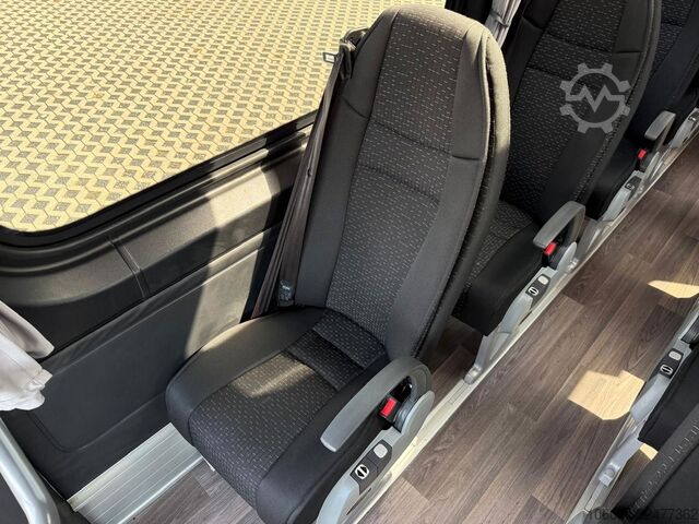 Minibus MERCEDES-BENZ Sprinter 517 Transfer 45 LL 19 +1 Tremonia