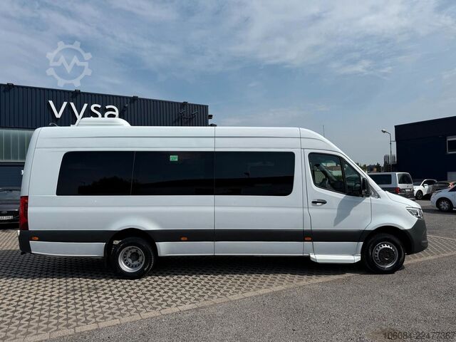 Minibus MERCEDES-BENZ Sprinter 517 Transfer 45 LL 19 +1 Tremonia