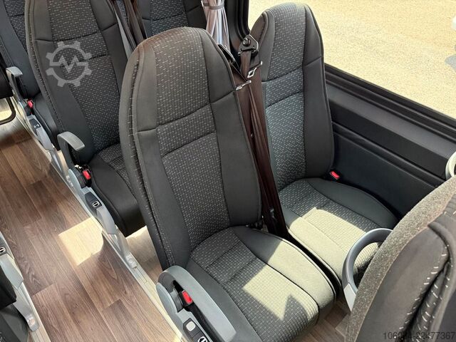 Minibus MERCEDES-BENZ Sprinter 517 Transfer 45 LL 19 +1 Tremonia