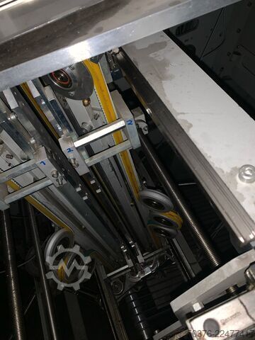 Ligne de traitement entièrement automatisée pour boîtes en carton rigide jusqu'à 400 cycles/heure Kolbus fully equiped BoxLine SW series