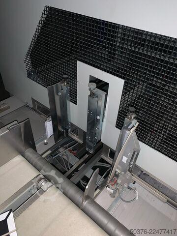 Ligne de traitement entièrement automatisée pour boîtes en carton rigide jusqu'à 400 cycles/heure Kolbus fully equiped BoxLine SW series