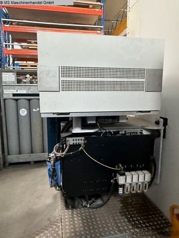 Máquina de corte por láser TRUMPF TrueLaser Cell (TLC) 7040