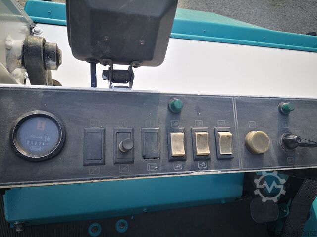 Veegmachine Tennant 215 Tennant 215