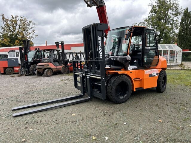 Dieselstapler Doosan D90S-9