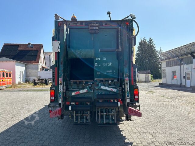 Çöp kamyonu MERCEDES-BENZ 2533 / Faun VarioPress 524 + Schüttung