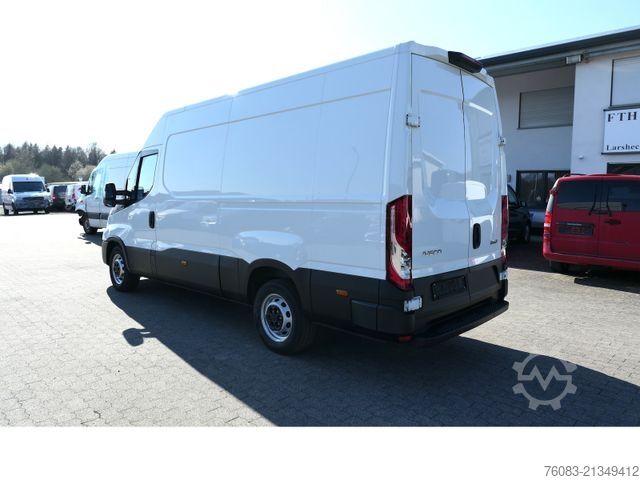 Bestelwagen met verhoogd dak IVECO Daily35-160 L2H2 Neues Modell Klima Parksensoren