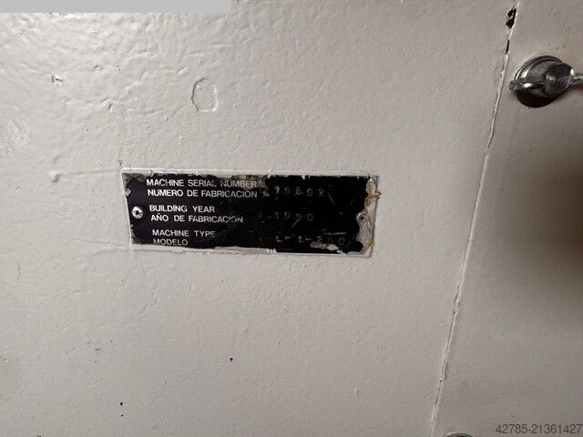 Center Lathe PINACHO L-1/260