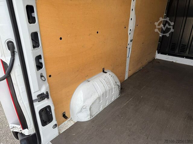 Βαν με ψηλή οροφή RENAULT MASTER Kasten L2H2 IL 3,05 m Hochdach+KLIMA