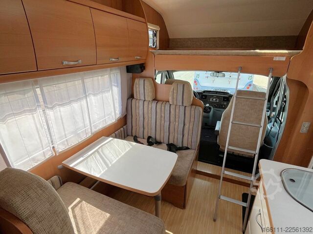 Alkoven karavan LMC Breezer A 664G - Etagenbetten - Klima - Tempomat