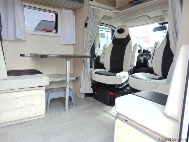 Autorulotă semi-integrată ACROSS 689 CDH Rollstuhllift -barrierefrei AUTOMATIK