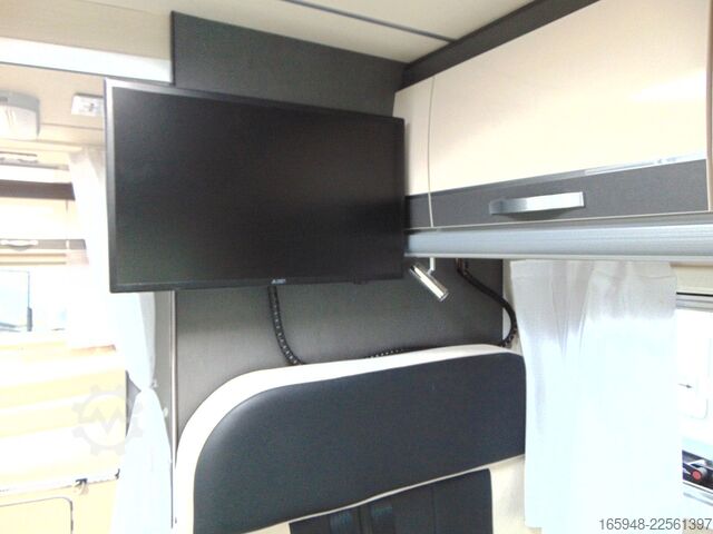 Autorulotă semi-integrată ACROSS 689 CDH Rollstuhllift -barrierefrei AUTOMATIK