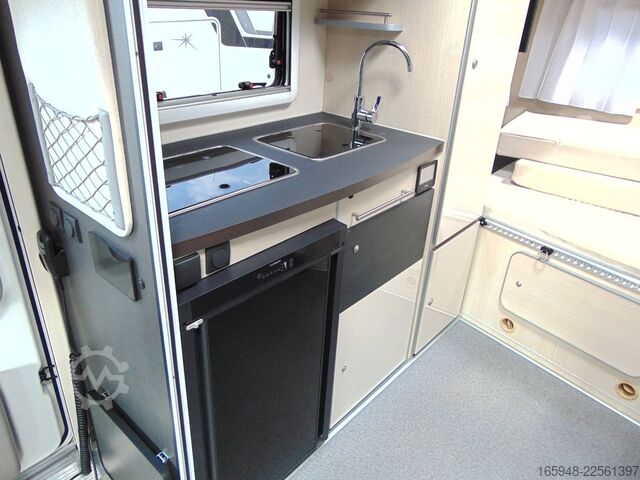 Autorulotă semi-integrată ACROSS 689 CDH Rollstuhllift -barrierefrei AUTOMATIK