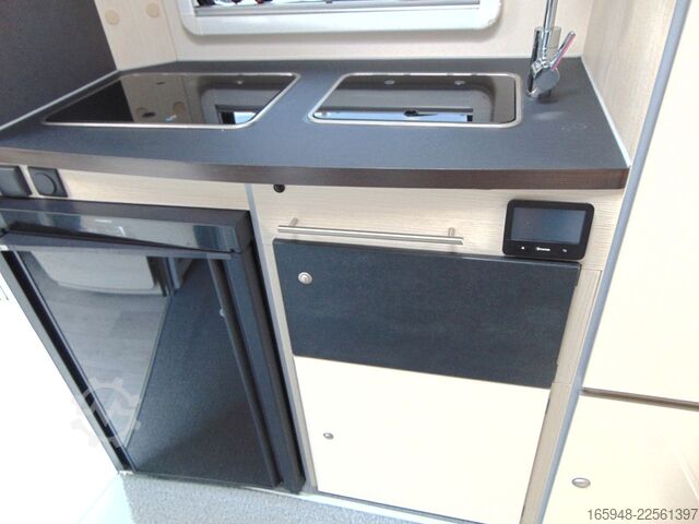 Autorulotă semi-integrată ACROSS 689 CDH Rollstuhllift -barrierefrei AUTOMATIK