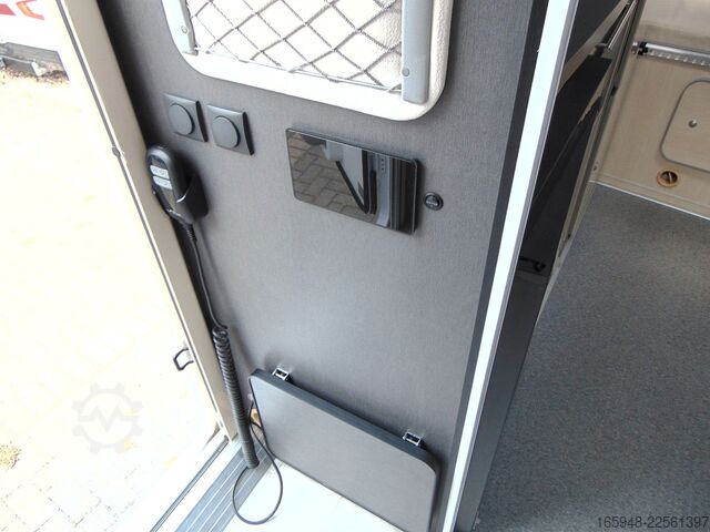 Autorulotă semi-integrată ACROSS 689 CDH Rollstuhllift -barrierefrei AUTOMATIK