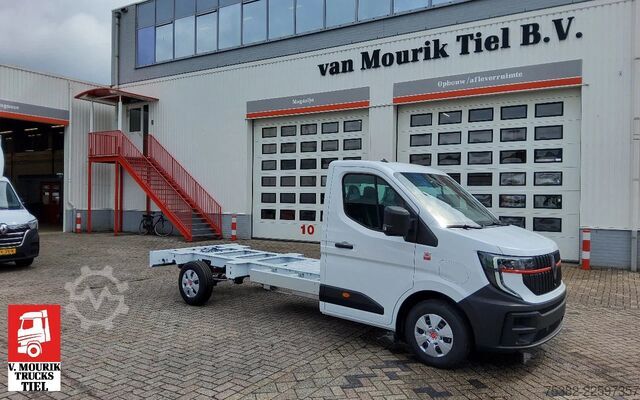 Fahrgestell mit Fahrerhaus Renault Master E-TECH 87 KW FWD EL - 4 TON'S CHASSIS / ...