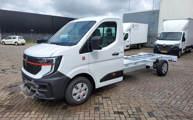 Fahrgestell mit Fahrerhaus Renault Master E-TECH 87 KW FWD EL - 4 TON'S CHASSIS / ...
