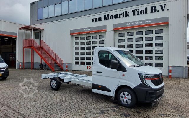 Telaio con cabina Renault Master E-TECH 87 KWH FWD EL - 4 TON'S CHASSIS /...