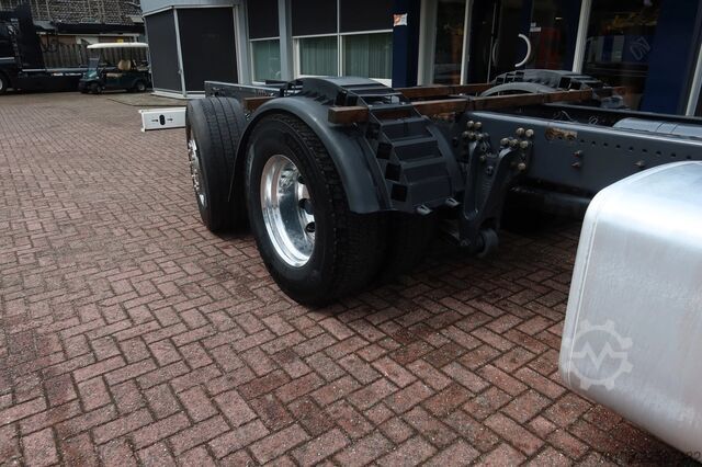 Chassis com cabina Scania R500  6x2 Stuuras