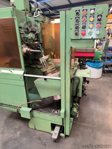 Machine à ébarber les roues dentées PICCO K 15