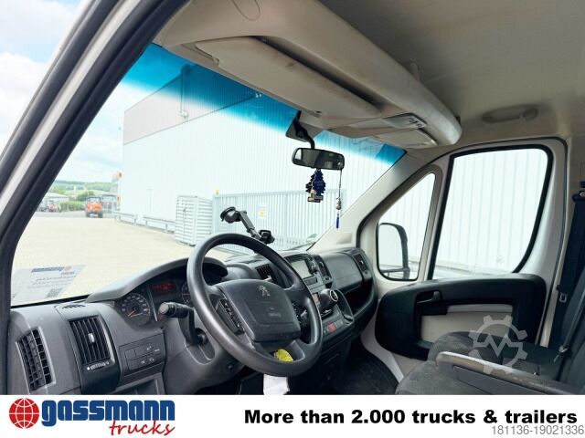 Pick-up skåpbil Peugeot Boxer 4x2 Doka