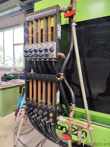 Spritzgießmaschine Engel Victory 220 Engel Victory 220 Victory 1050/220 Power