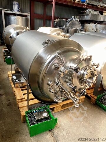 830 liter verticale RVS AISI 316L dubbelwandige aseptische druktank SCHWARTE-MILFOR SP. Z. O. O. 830 Liters