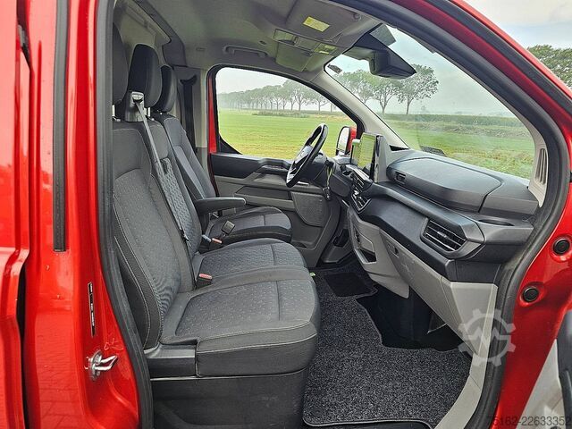 Bestelauto FORD TRANSIT CUSTOM 2.0 L2 LIMITED 170Pk !