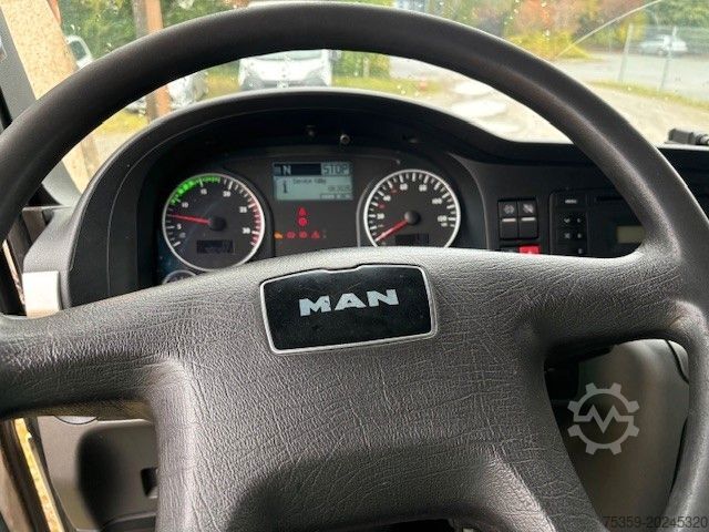 Vuilniswagen MAN 35.360 8x2
