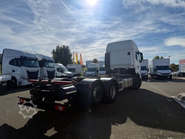 Camión con caja móvil IVECO S-WAY AS260S51Y/FP CM SDG BDF Retarder