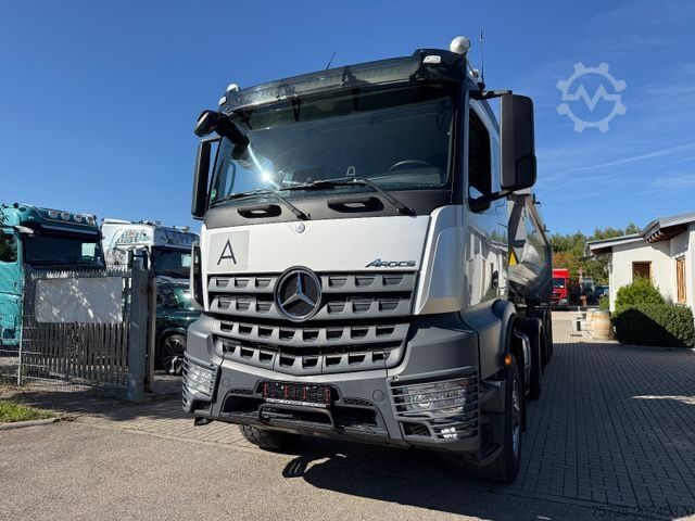 Standaard trekker MERCEDES-BENZ Arocs 1851 LS 4X4 HAD 4x4/Retarder/ClassicSpace