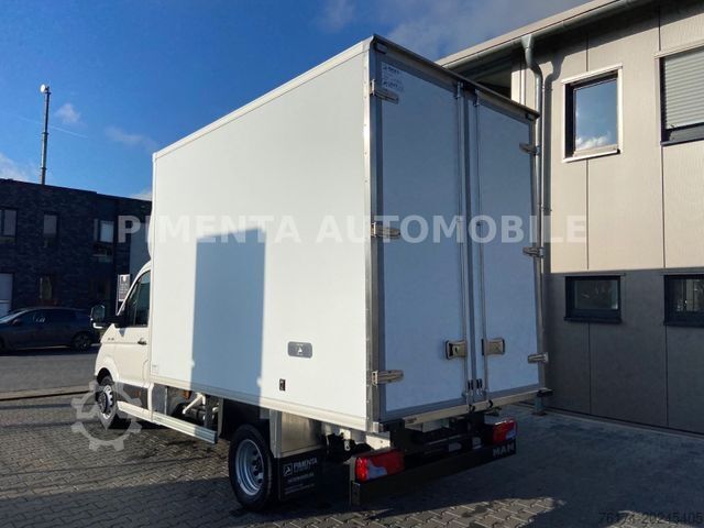 Furgon skrzyniowy VOLKSWAGEN Crafter 50 3,5to FILZKOFFER 2,40mH NAV KLIM TEM
