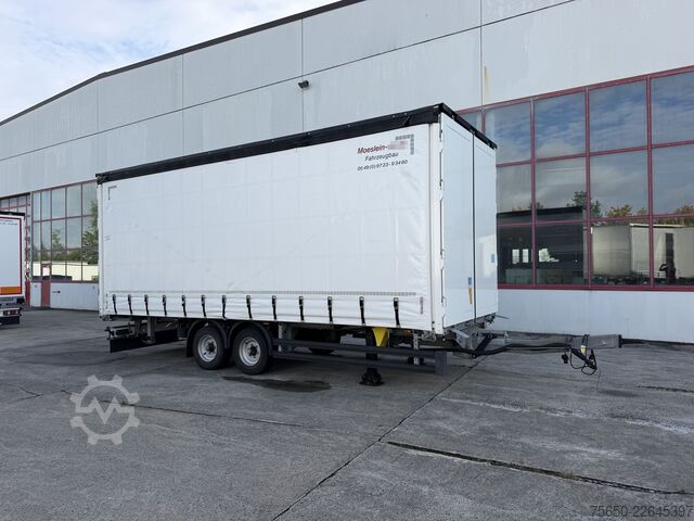 Remorcă deschisă cu prelată Möslein TPW 105 D  Tandem- Planenanhänger