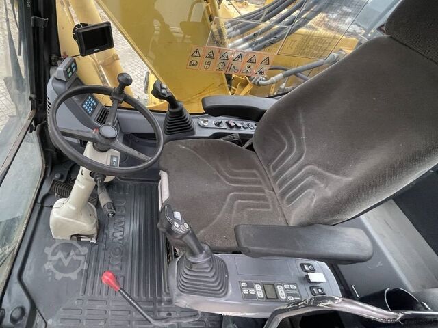 Wheel excavator Komatsu PW 180-7EO     2009