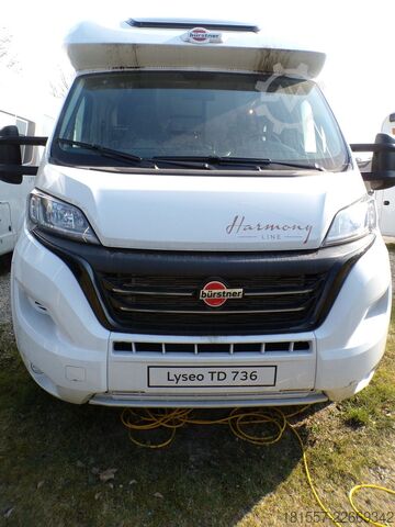 Caravana semiintegrada BÜRSTNER Lyseo TD IT 736 Winterpaket. Hubbett