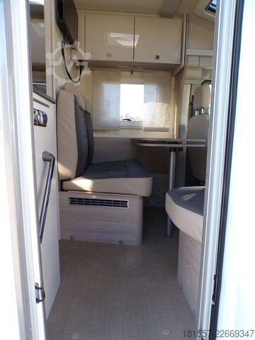 Caravana semiintegrada BÜRSTNER Lineo T 690 G Winterpaket, 155 PS, Active-Paket