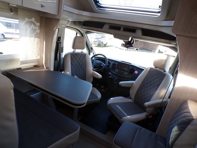 Caravana semiintegrada BÜRSTNER Lineo T 690 G Winterpaket, 155 PS, Active-Paket