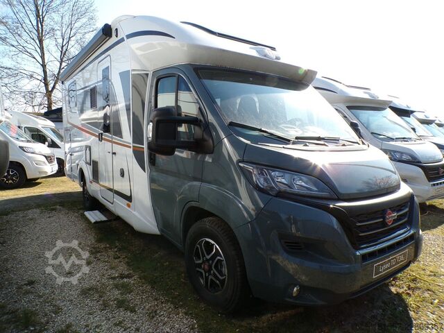 Caravana semiintegrada BÜRSTNER Lyseo TD 736 Hubbett, Markise, Abwassert. beh.