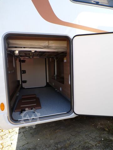 Caravana semiintegrada BÜRSTNER Lyseo TD 736 Hubbett, Markise, Abwassert. beh.